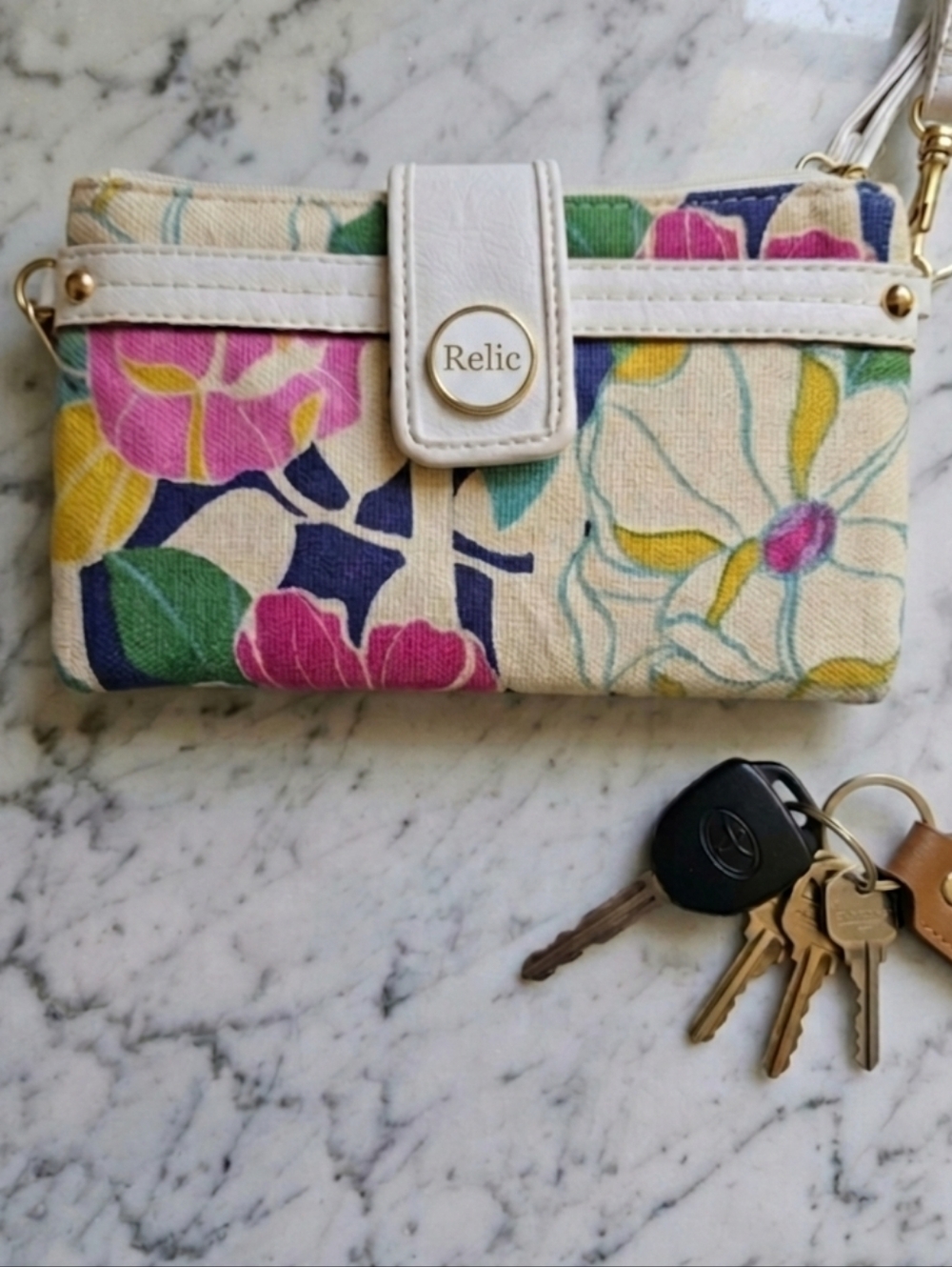 Relic Summer Style Canvas Crossbody Wallet Wristlet Phone Bag NWOT